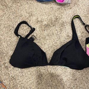 reversible l space v top